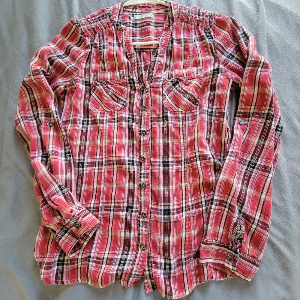 Maurices Red And Black Long Sleeved Plaid Button Down Shirt - S